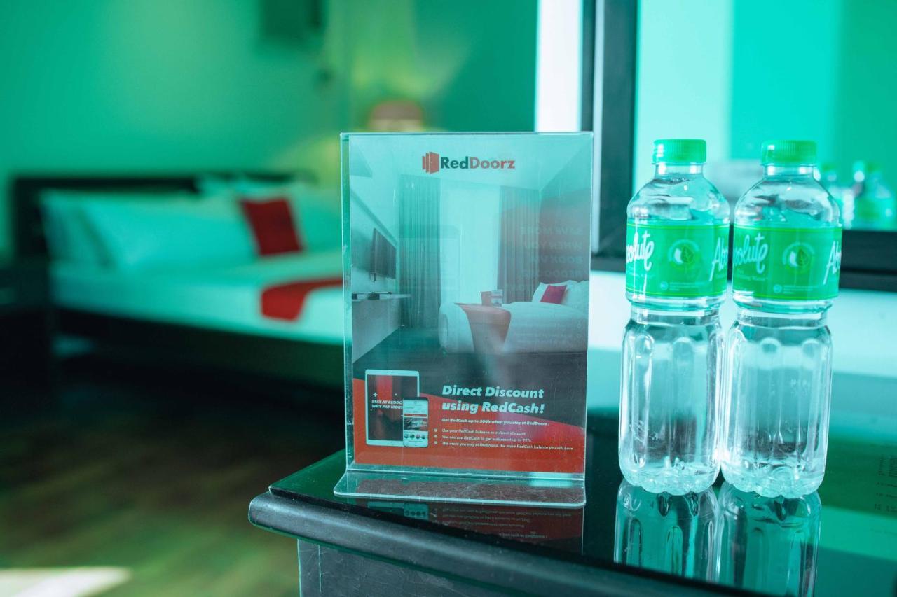 פאסאי Reddoorz Plus Near Naia Expressway מראה חיצוני תמונה